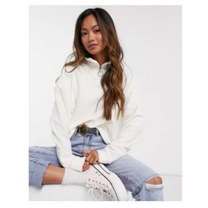 White cropped fleece